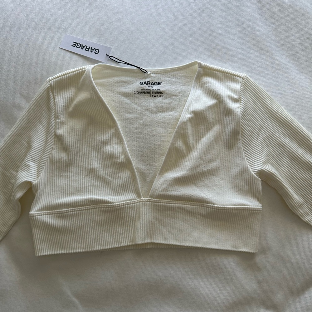 long sleeve crop from garage